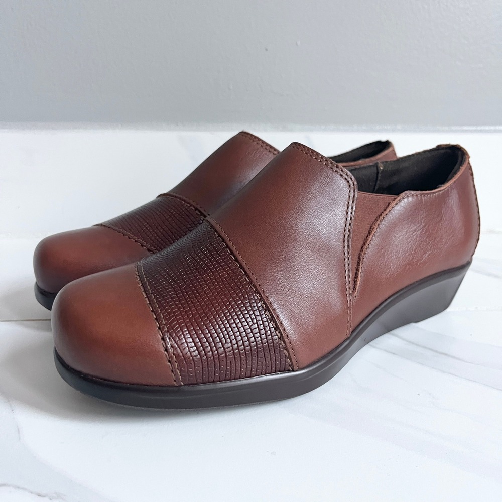 SAS Nora Loafers Womens 6 WW Brown Leather Slip On Wedge Tripad Comfort